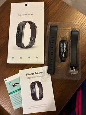 Fitness Tracker HR Smartwatch - Black